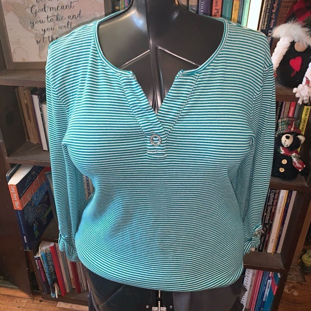 Chico’s green and white striped knit 2/L split neck top